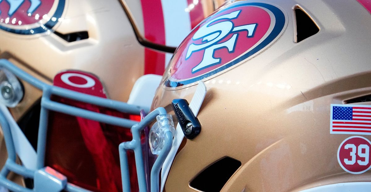49ers helmet, signifying NFL teams which Sobaba app users can make picks on.